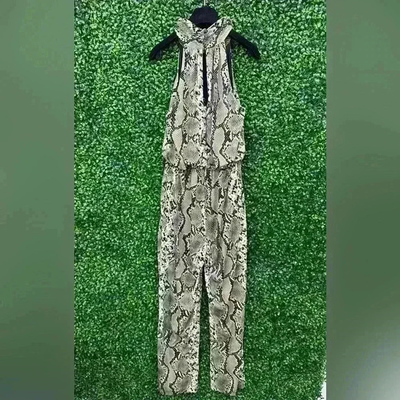 EN FOCUS STUDIO SNAKESKIN PRINT JUMPSUIT SIZE 8 - Picture 2 of 5